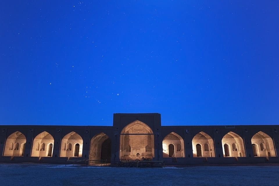 Day 4 – Caravanserai Stay