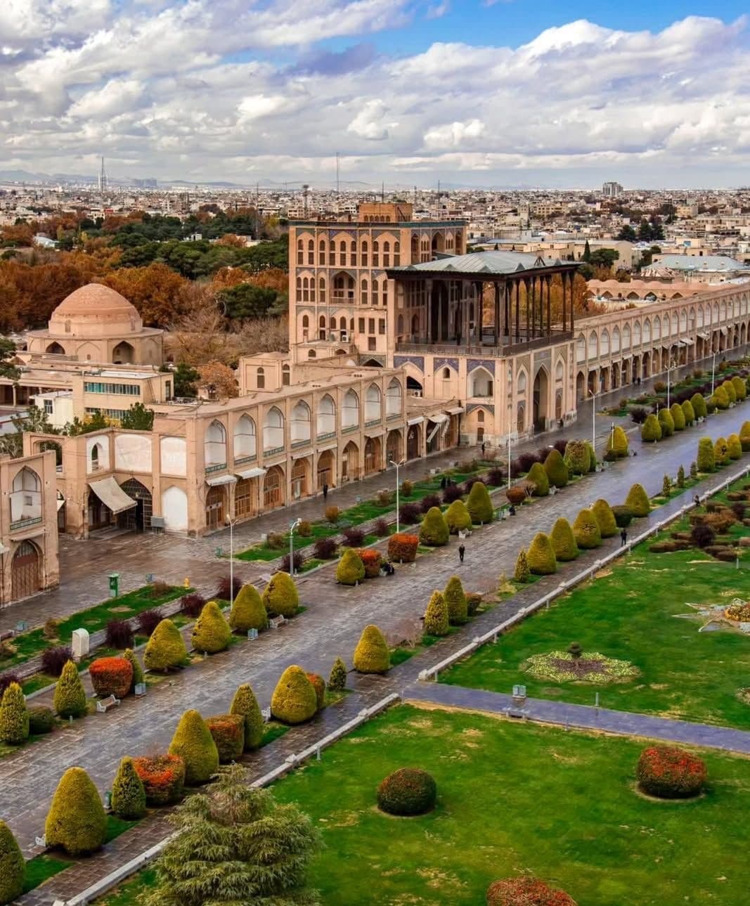 Day 5 – Isfahan: Half the World Square on Grand Persia: History and Desert 14 Day Group Tour