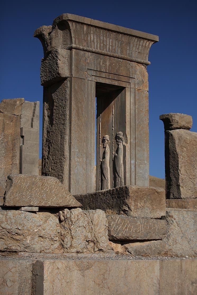 Day 9: Isfahan to Shiraz via Persepolis – Glory of Persia on Ancient Legacies & Desert Dreams: A 12-Day Iran Journey