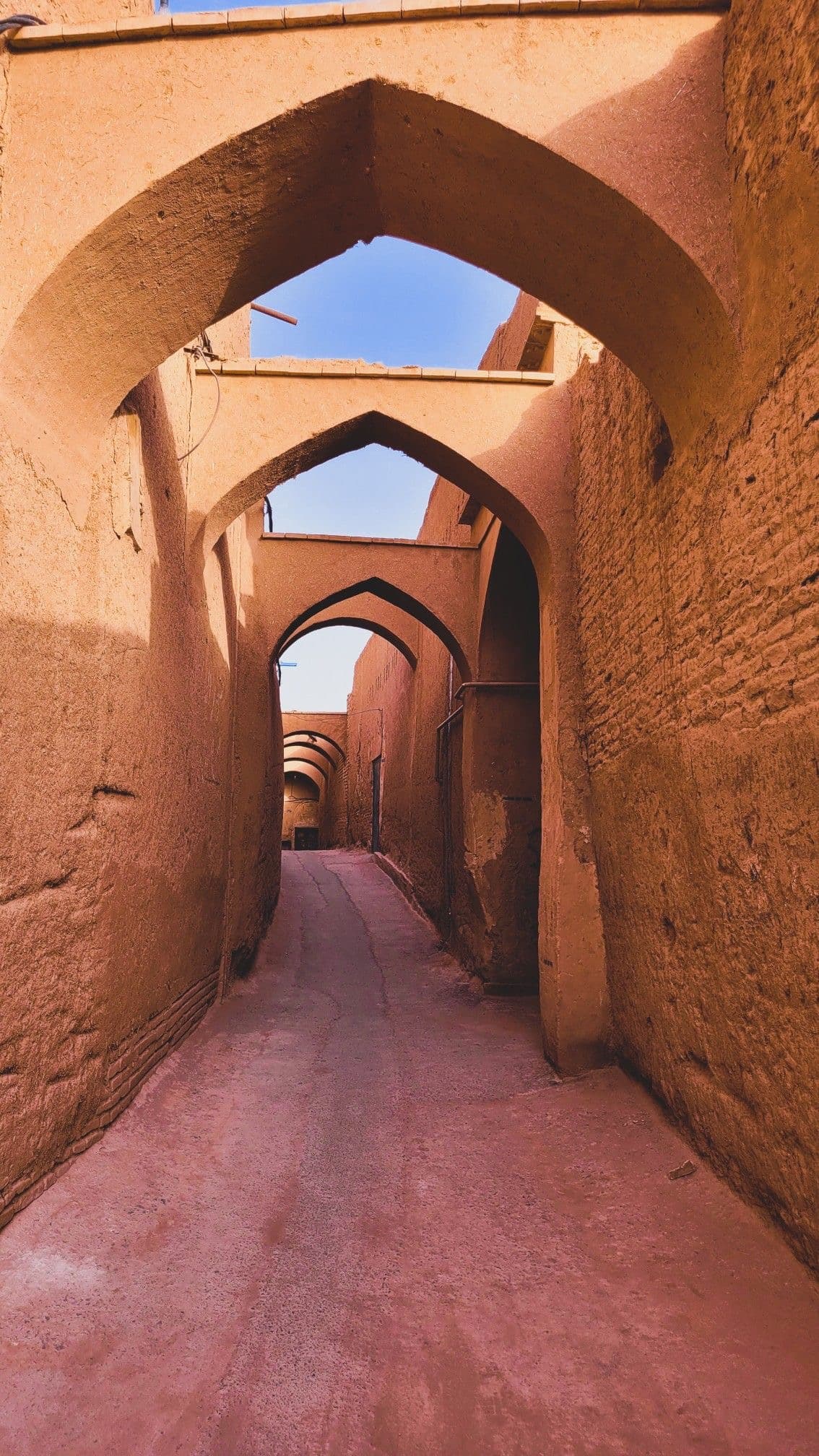 Day 7 – Drive to Yazd: Desert Architecture on Grand Persia: History and Desert 14 Day Group Tour