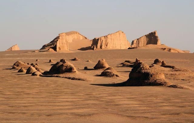 Grand Persia: History and Desert 14 Day Group Tour