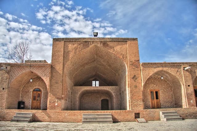 Kerman & Desert Caravanserais | A 6-Day Cultural Adventure