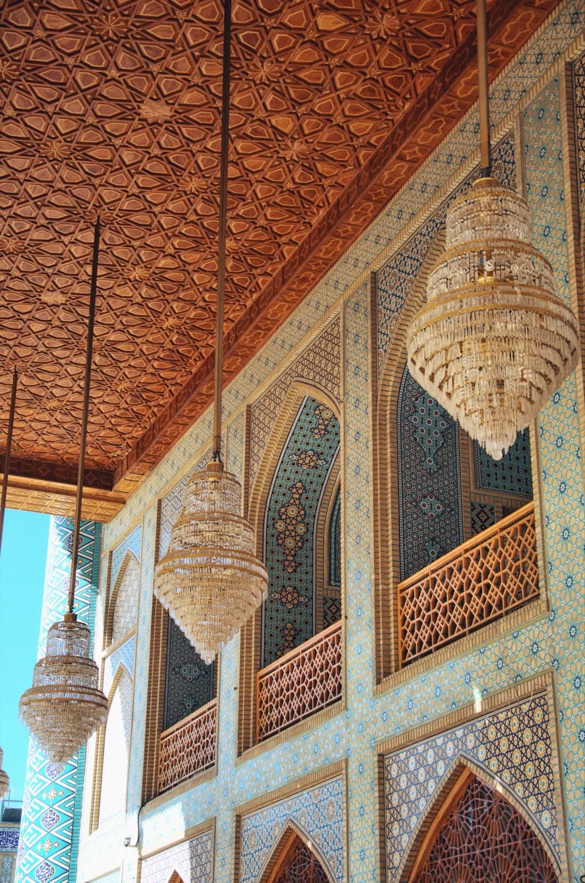 Classic Persian Route 10 Day Luxury Group Tour