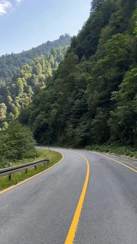 •	Scenic Chalus Road drive to the Caspian Sea