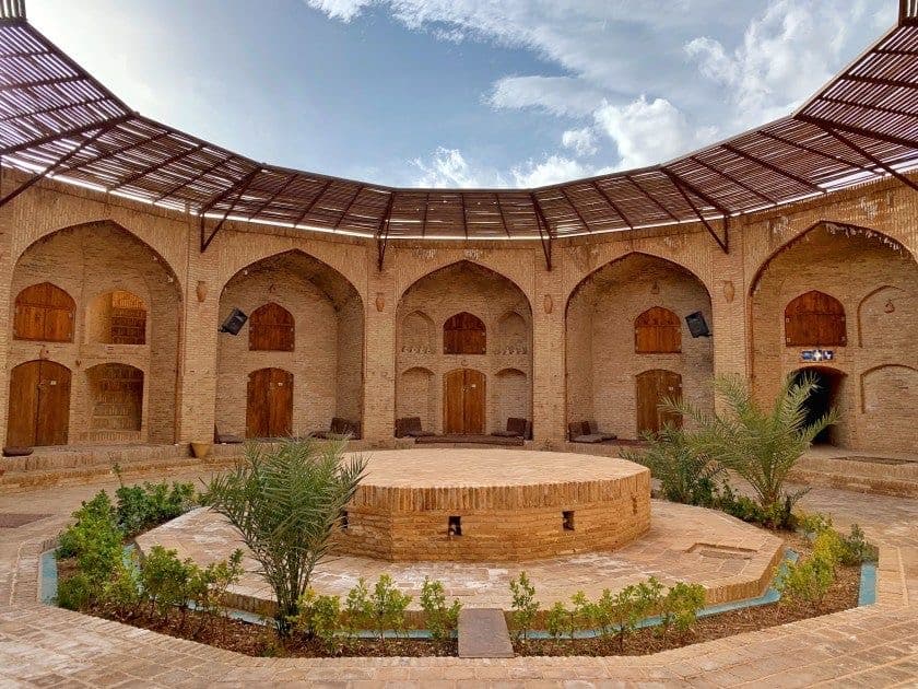 Day 5 – Isfahan Drive on Persian Palaces & Gardens 8 Day Iran Cultural Tour